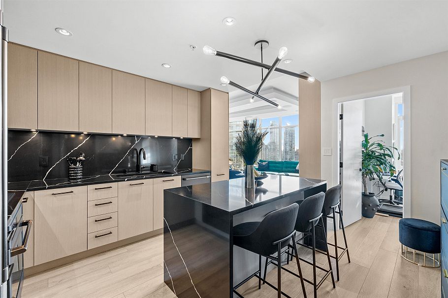 2110 1788 Gilmore Avenue Burnaby, BC - 2