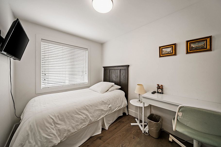 3128 Graveley Street Vancouver, BC - 24