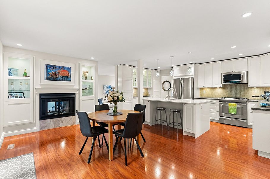 1530 Lighthall Court North Vancouver, BC - 11