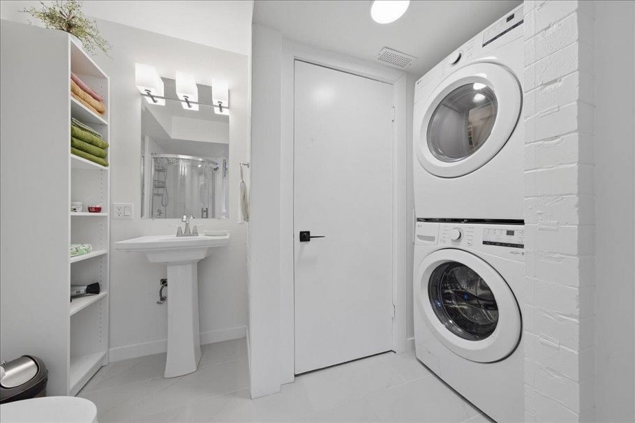 840 E 38th Avenue Vancouver, BC - 29