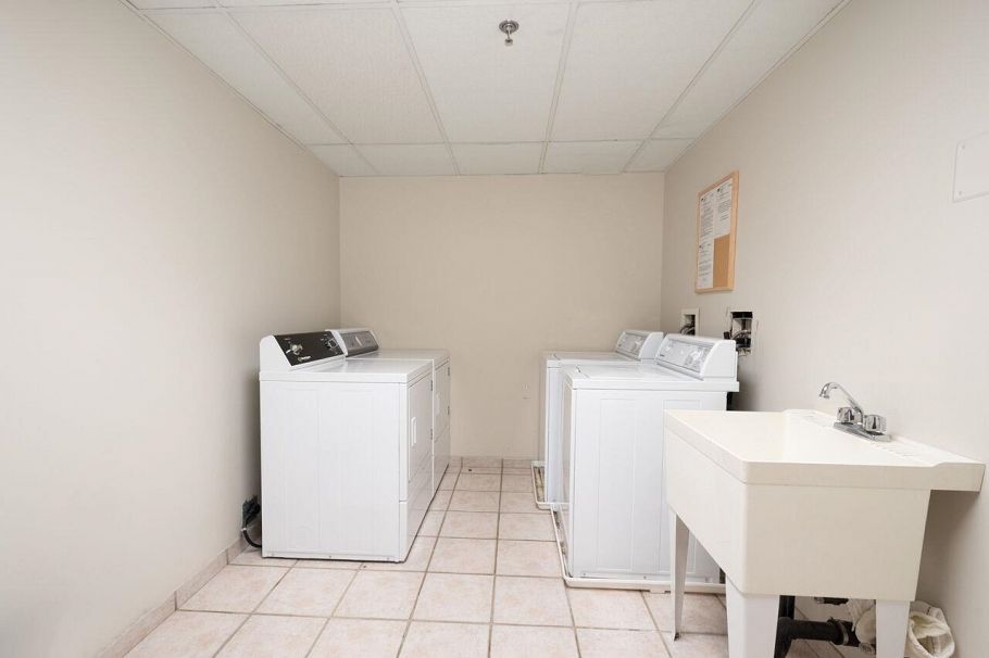 310 1177 Hornby Street Vancouver, BC - 23