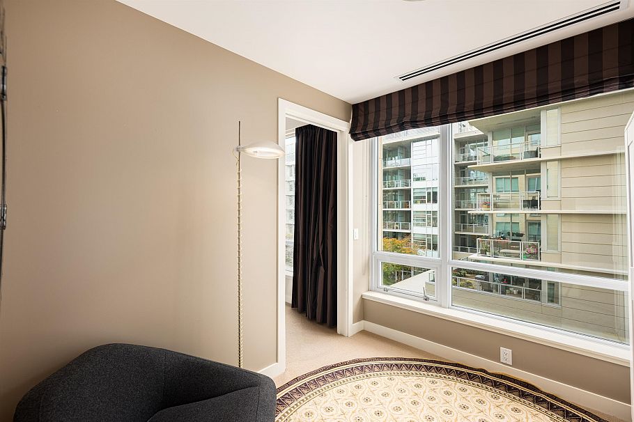 403 5838 Berton Avenue Vancouver, BC - 16