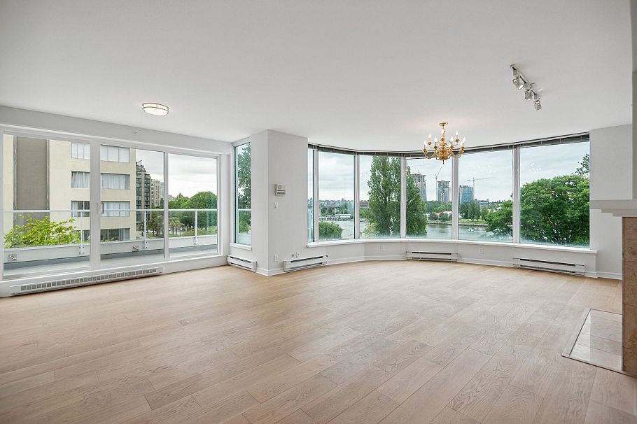 5A 1403 Beach Avenue Vancouver, BC - 9