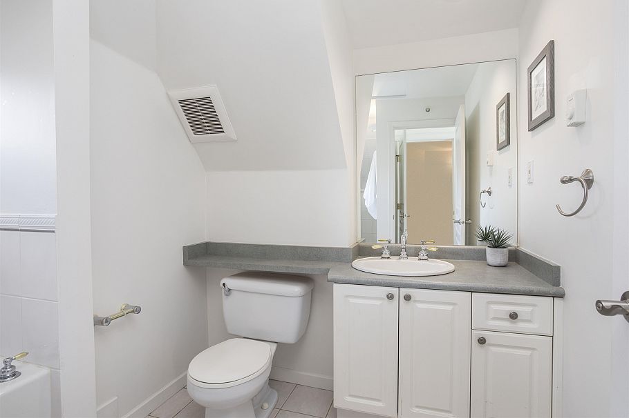 2836 E Kent Avenue South Vancouver, BC - 15