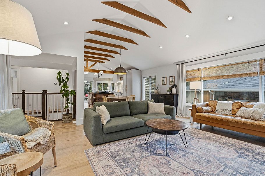 1335 Ridgewood Drive North Vancouver, BC - 8