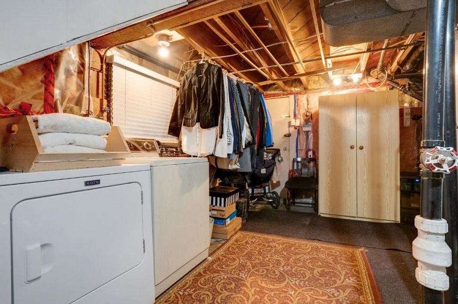 3771 W 31st Avenue Vancouver, BC - 24