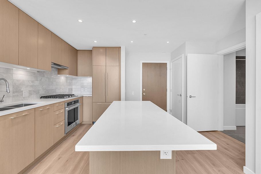 605 110 E 17TH STREET, North Vancouver BC V7L 0K4 North Vancouver, BC - 4