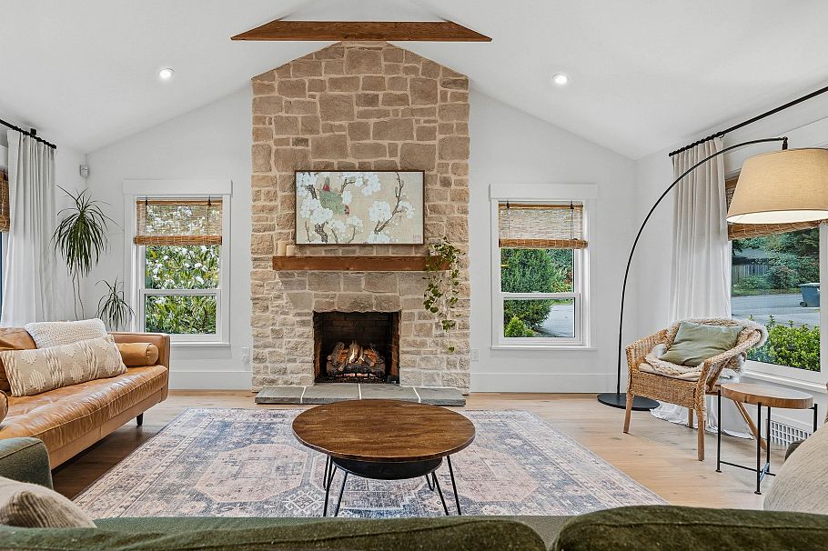 1335 Ridgewood Drive North Vancouver, BC - 7