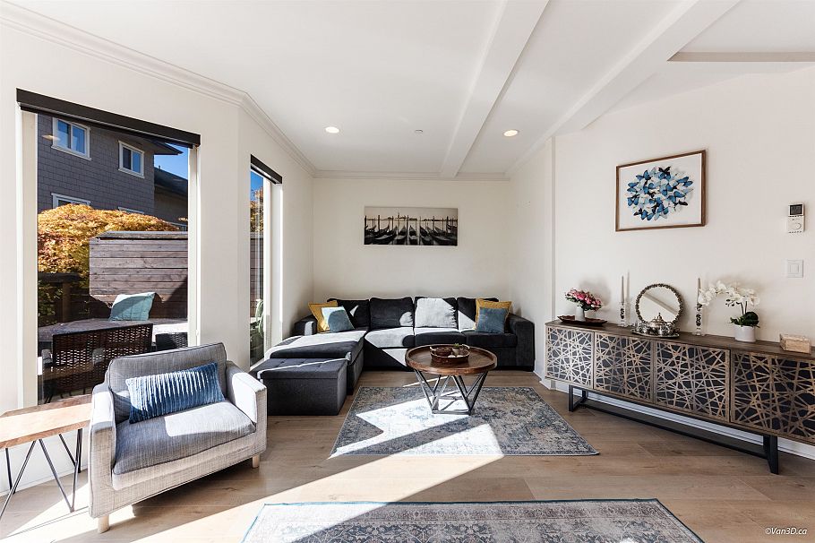 9 215 E 4th Street North Vancouver, BC - 4