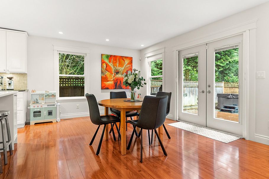 1530 Lighthall Court North Vancouver, BC - 15