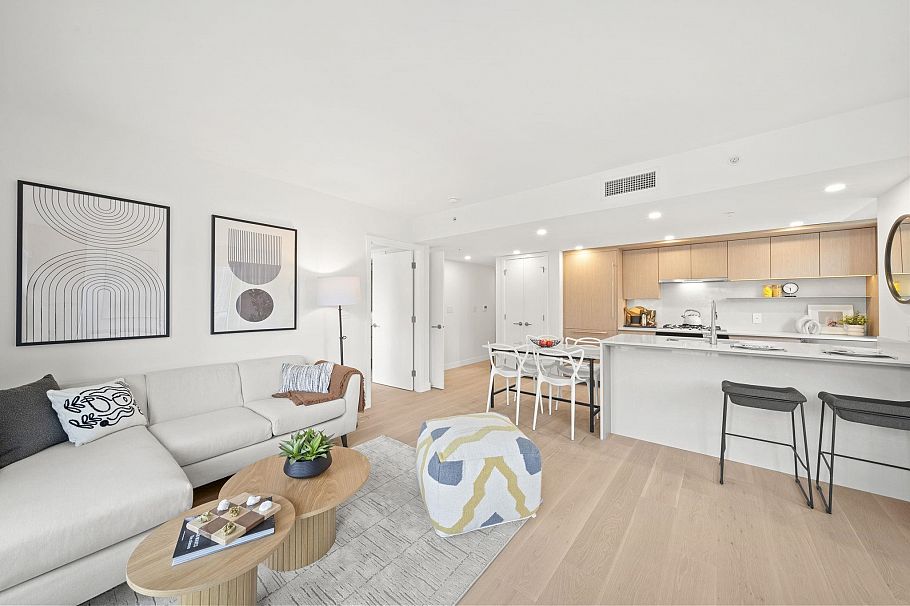 106 5212 Cambie Street Vancouver, BC - 5