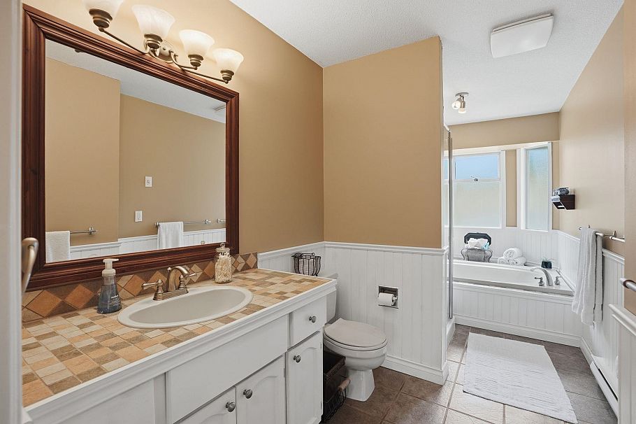 1491 Norton Court North Vancouver, BC - 26