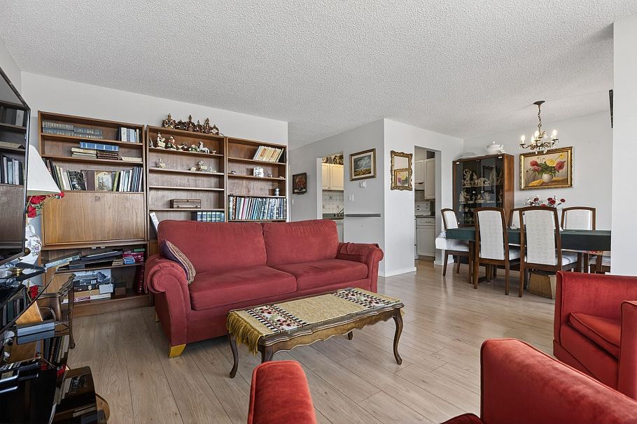 1105 701 W Victoria Park North Vancouver, BC - 8