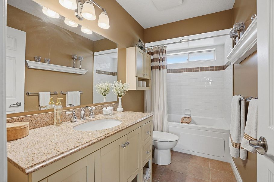 1491 Norton Court North Vancouver, BC - 25