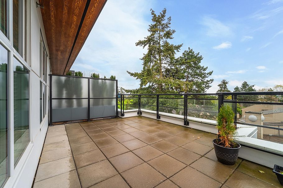 PH2 7988 Yukon Street Vancouver, BC - 7