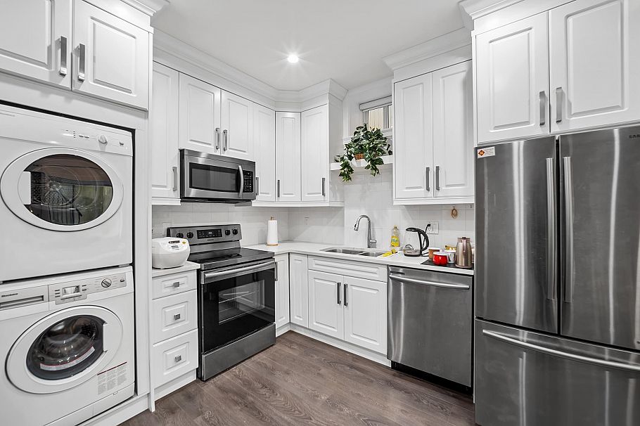 8068 Haig Street Vancouver, BC - 28