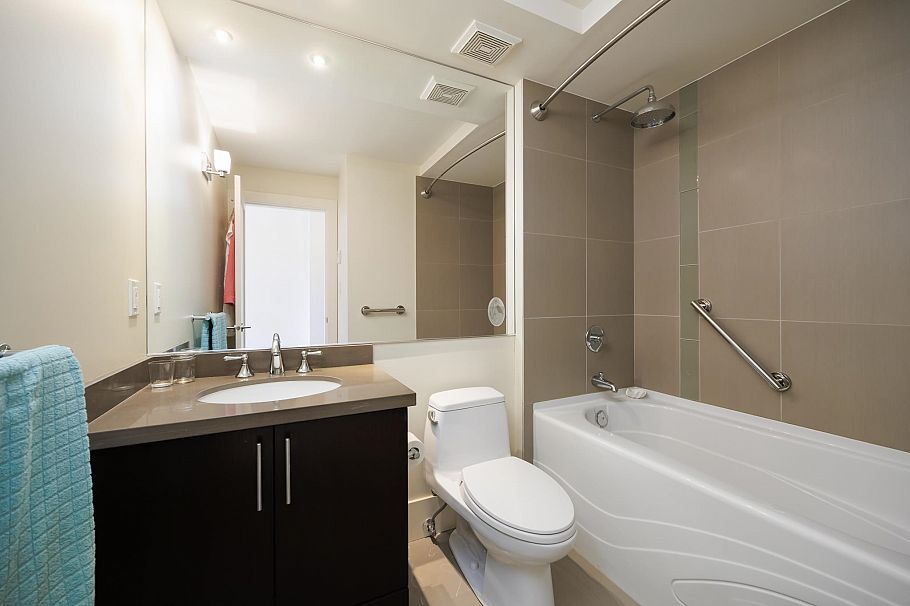 112 4101 Yew Street Vancouver, BC - 20