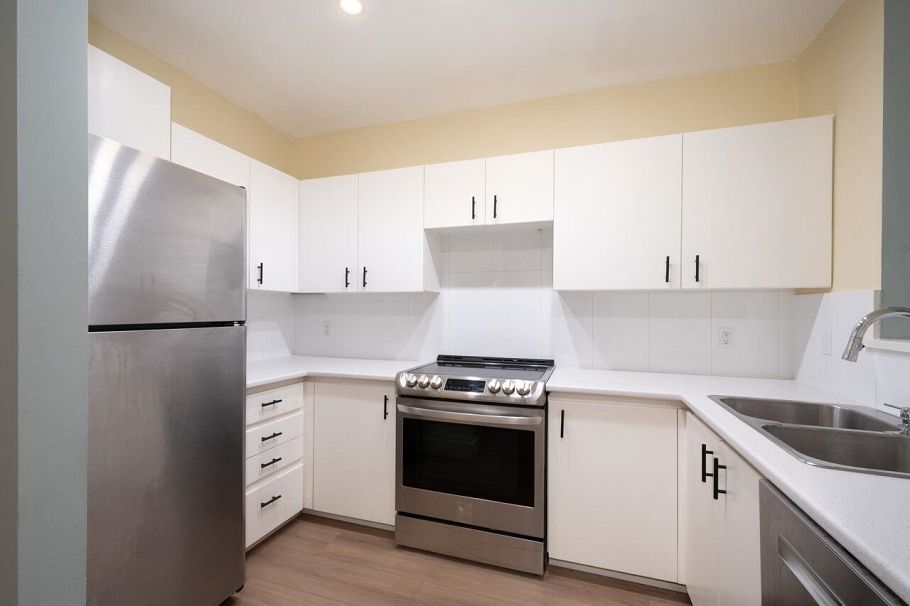 310 1177 Hornby Street Vancouver, BC - 5