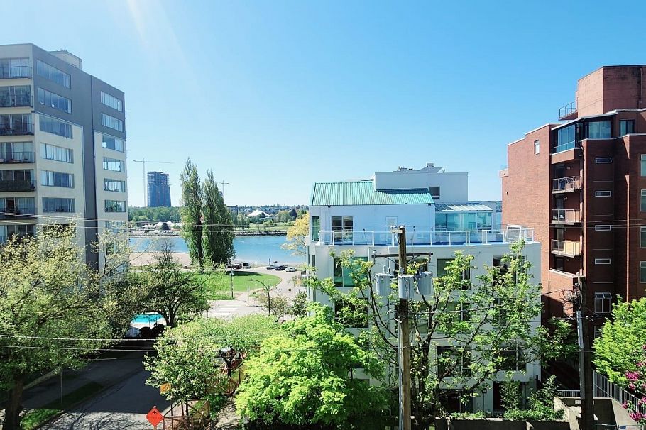 404 1406 W HARWOOD STREET, Vancouver BC V6G 1X5 Vancouver, BC - 2