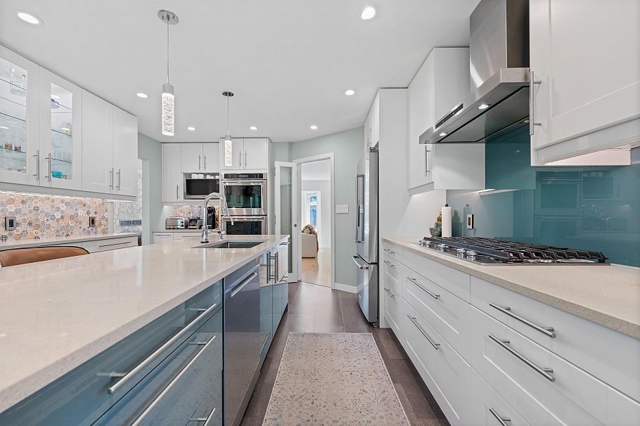 2760 Walpole Crescent North Vancouver, BC - 5