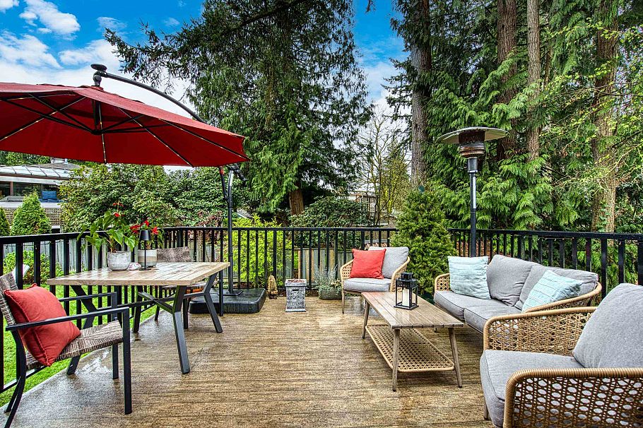 1335 Ridgewood Drive North Vancouver, BC - 35