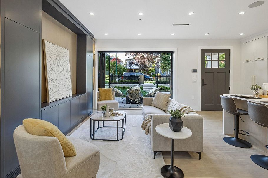 #1 2244 E 11th Avenue Vancouver, BC - 12