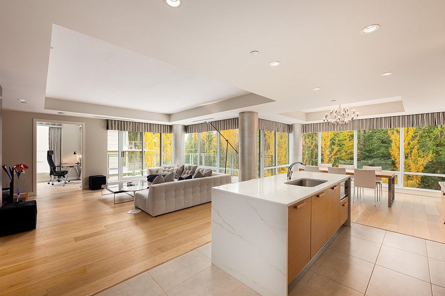 403 5838 Berton Avenue Vancouver, BC - 2