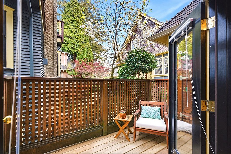 2608 Yukon Street Vancouver, BC - 8