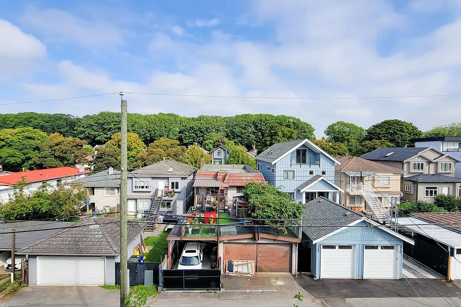 401 2235 E Broadway Vancouver, BC - 23