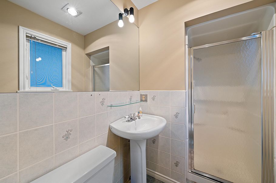 3563 Sykes Road North Vancouver, BC - 12