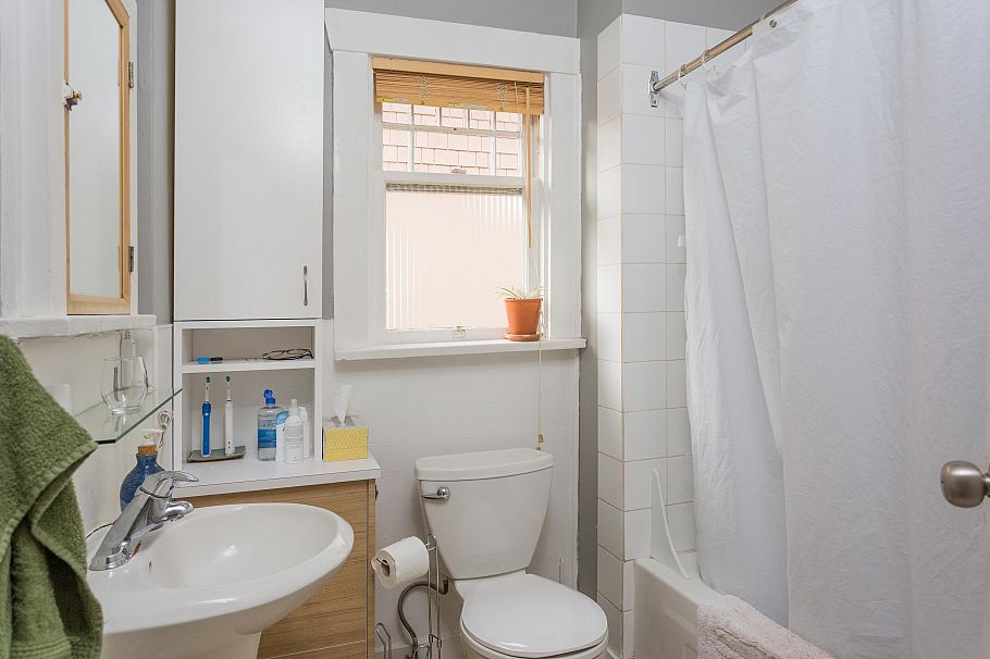 3086 W 2nd Avenue Vancouver, BC - 7