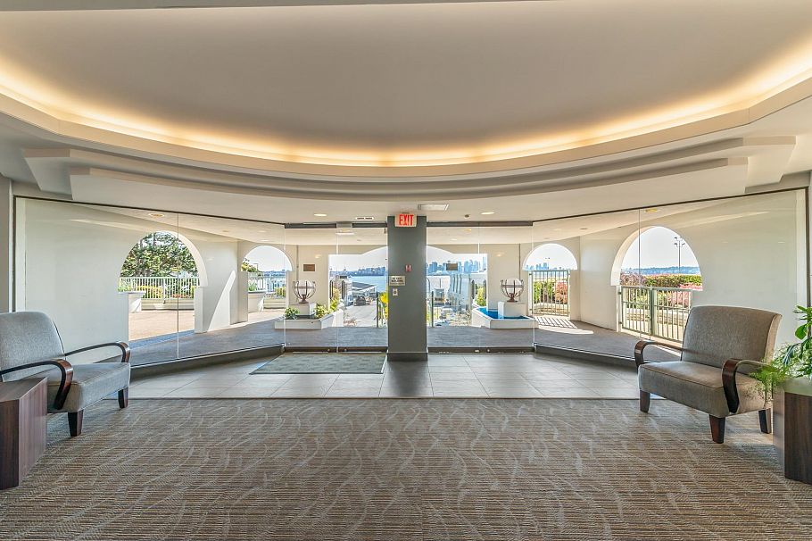 302 168 Chadwick Court North Vancouver, BC - 30