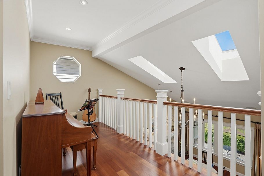 1491 Norton Court North Vancouver, BC - 20