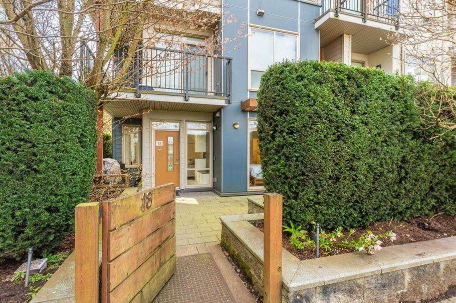 18 10133 River Drive Richmond, BC - 31