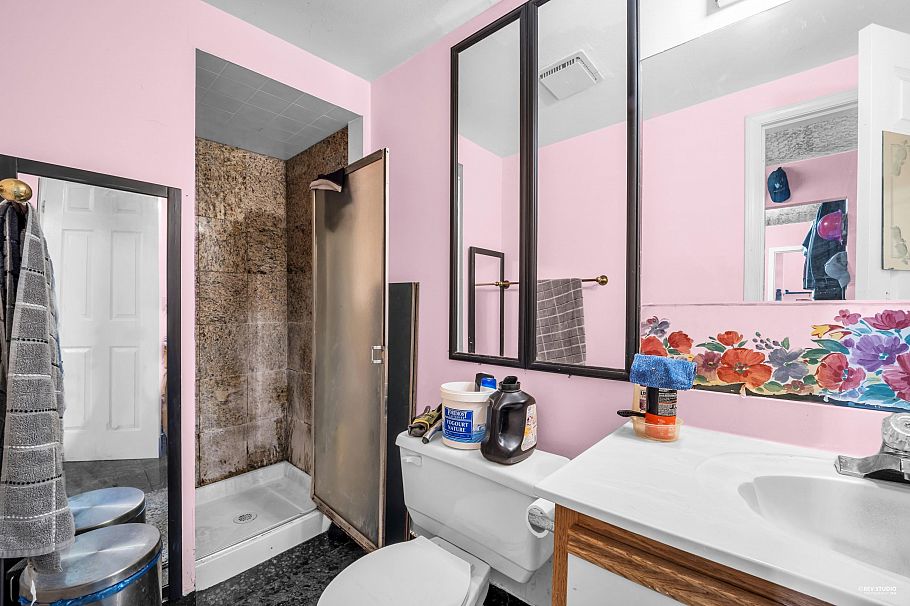 3088 School Avenue Vancouver, BC - 35