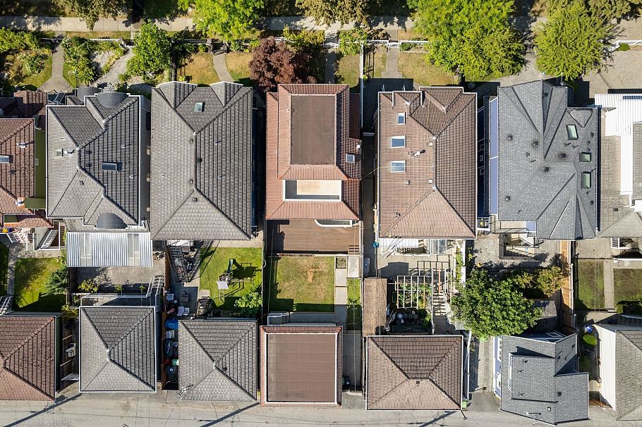 2748 E 23rd Avenue Vancouver, BC - 31