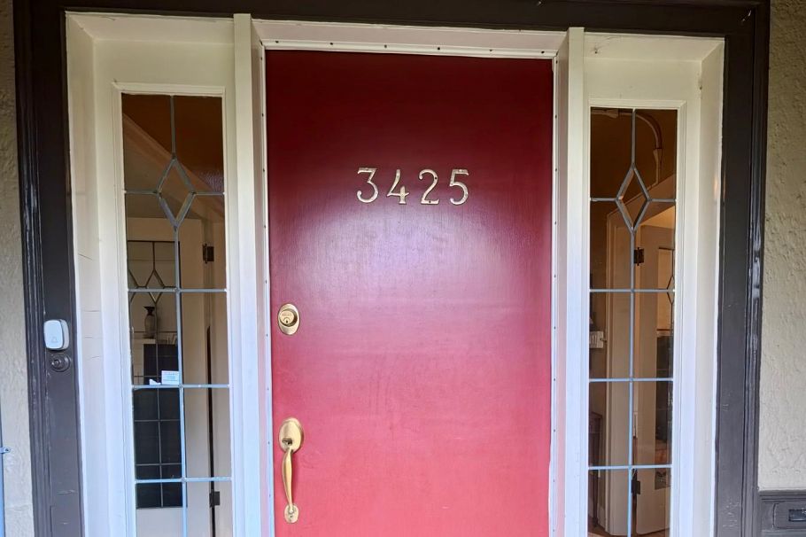 3425 W 33rd Avenue Vancouver, BC - 2