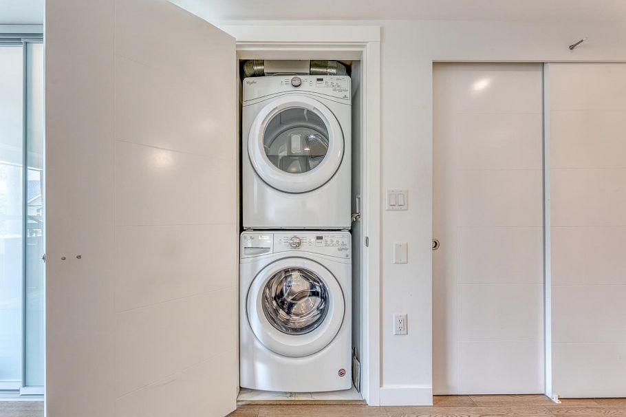 324 7828 Granville Street Vancouver, BC - 14