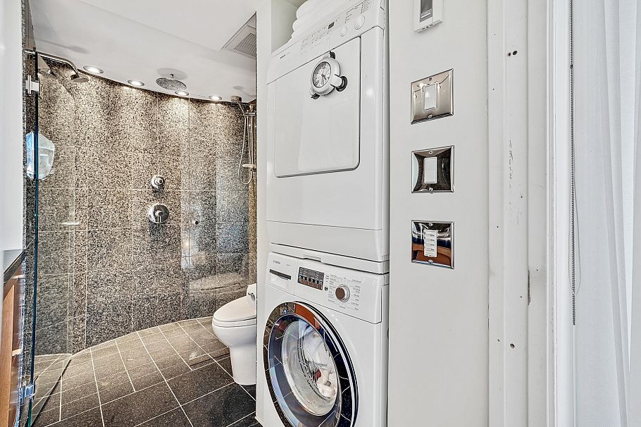 1201 2077 Nelson Street Vancouver, BC - 17