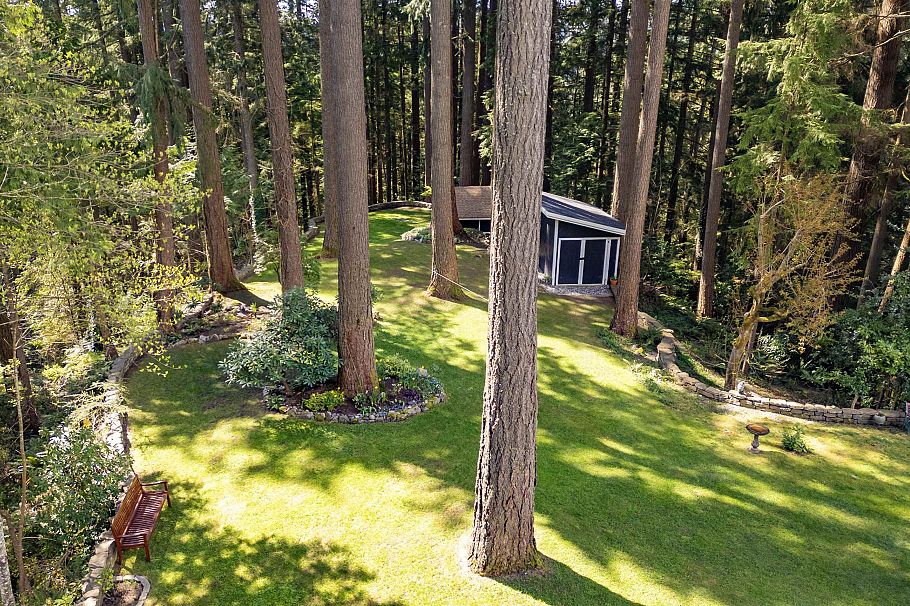 2551 Hyannis Point North Vancouver, BC - 4