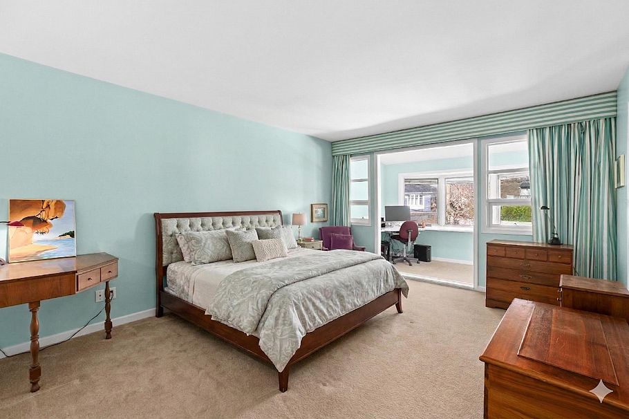 4367 W 15th Avenue Vancouver, BC - 23