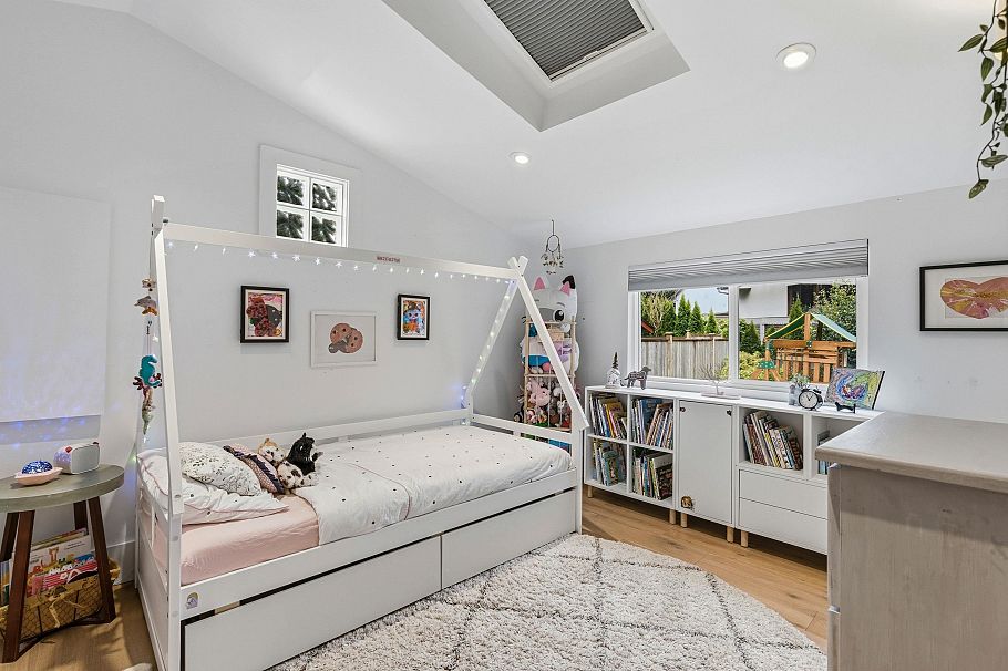 1335 Ridgewood Drive North Vancouver, BC - 23