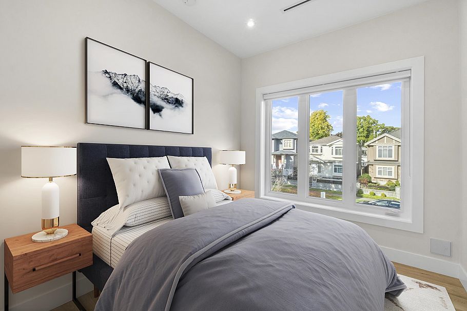 40 E 46th Avenue Vancouver, BC - 9