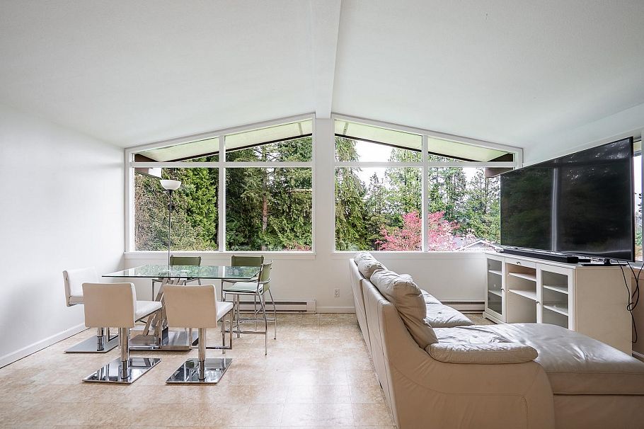 1440 Mountain Highway North Vancouver, BC - 11