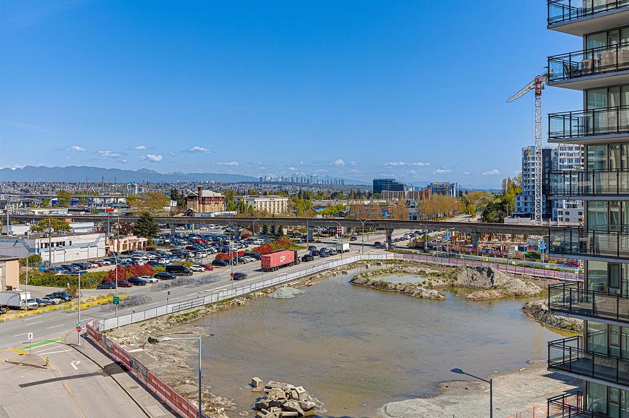 904 3111 Corvette Way Richmond, BC - 18