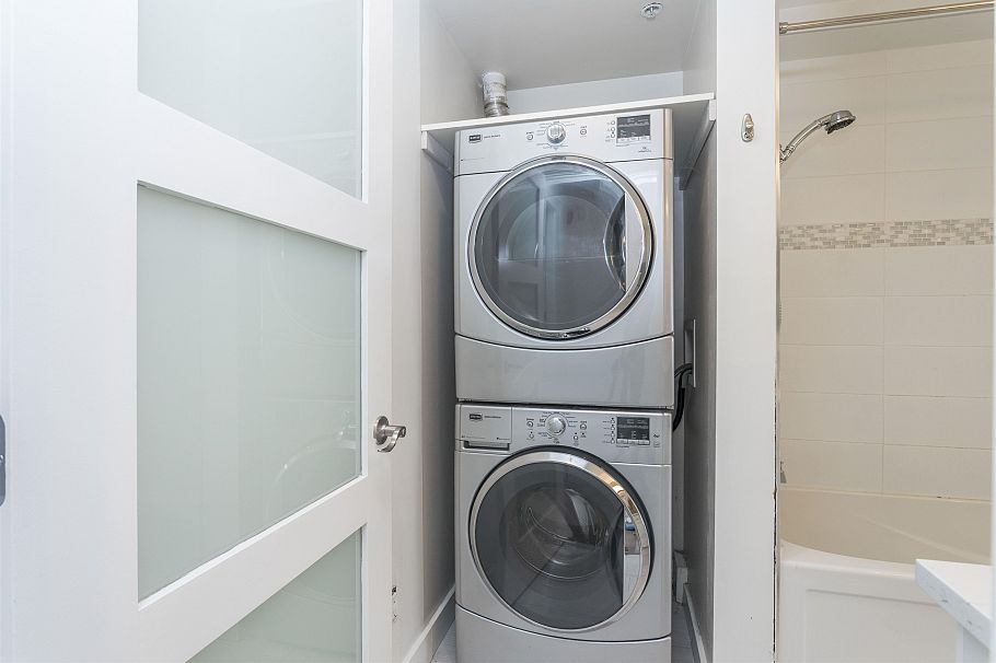 2836 E Kent Avenue South Vancouver, BC - 27