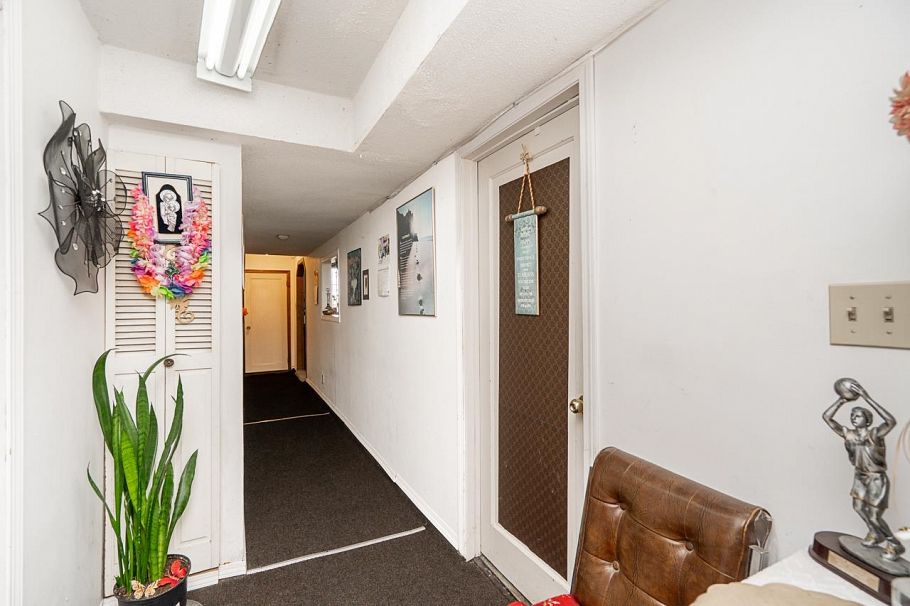 4712 Victoria Drive Vancouver, BC - 21