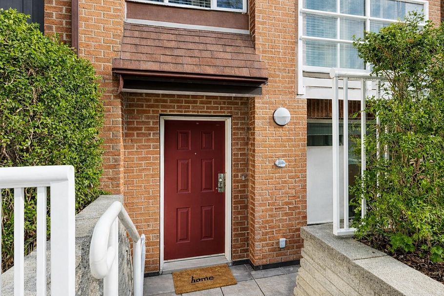 206 2071 W 42nd Avenue Vancouver, BC - 1