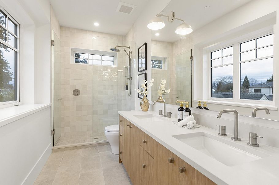 2 3919 W 18th Avenue Vancouver, BC - 18