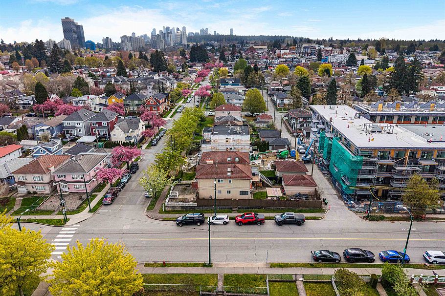 2808 Horley Street Vancouver, BC - 29